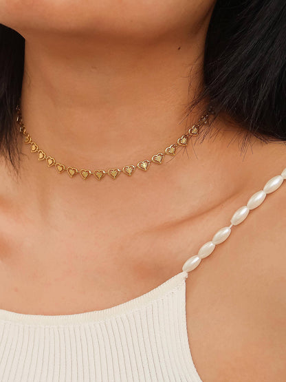 Agathe Dainty Heart Choker