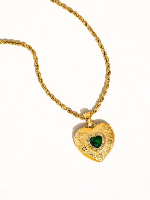 Akira Heart Necklace - Rose & Olivia Boutique