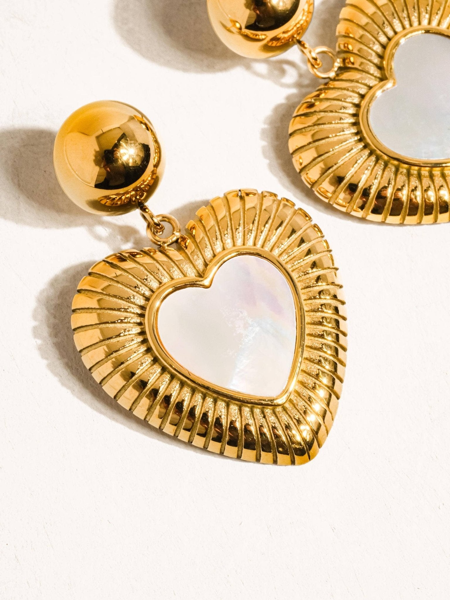 Annie 18K Gold Non - Tarnish Shell Heart Earring - Rose & Olivia Boutique