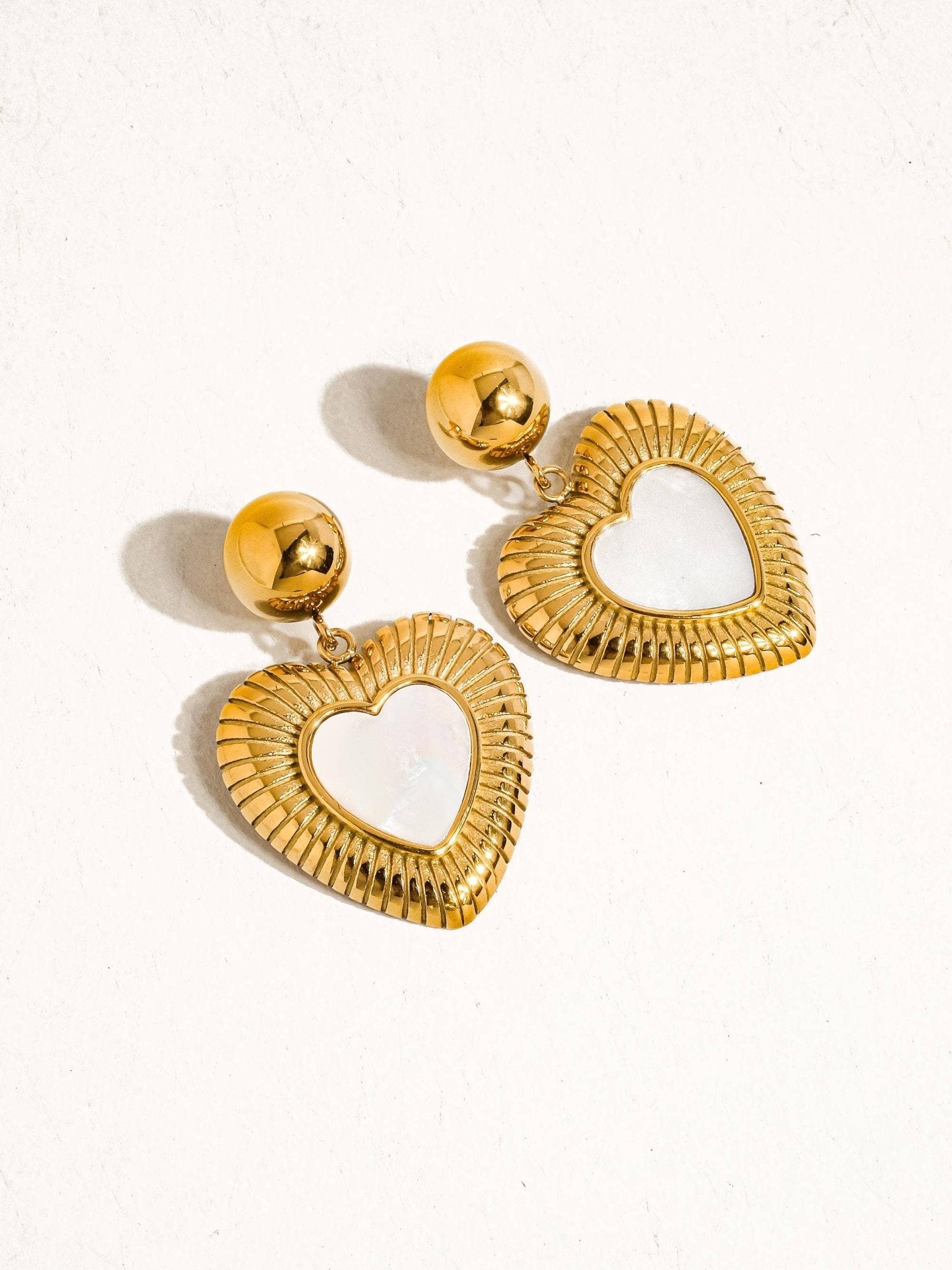 Annie 18K Gold Non - Tarnish Shell Heart Earring - Rose & Olivia Boutique