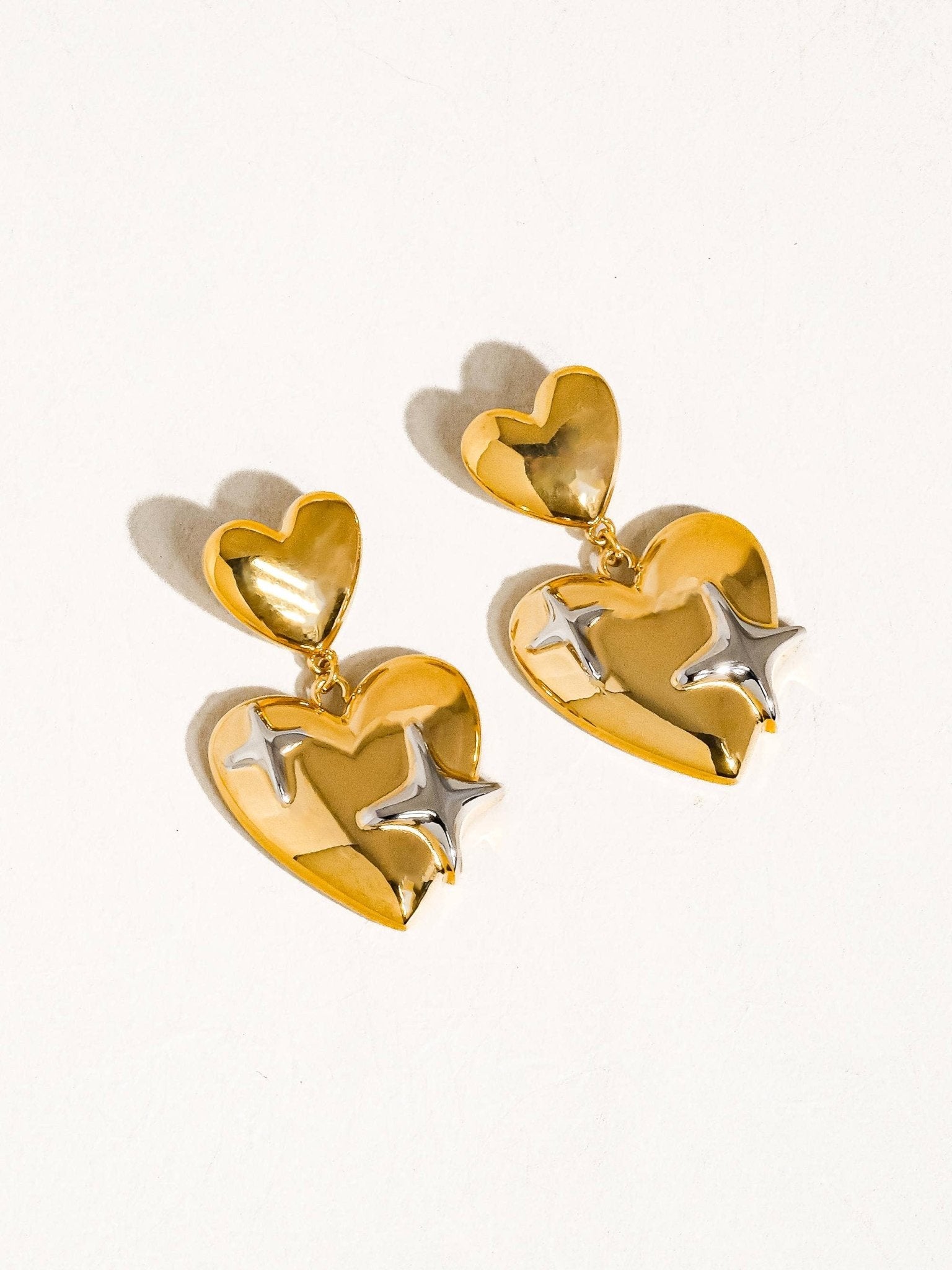 Auréole 18K Gold Non - Tarnish Heart & Star Dangle Earring - Rose & Olivia Boutique