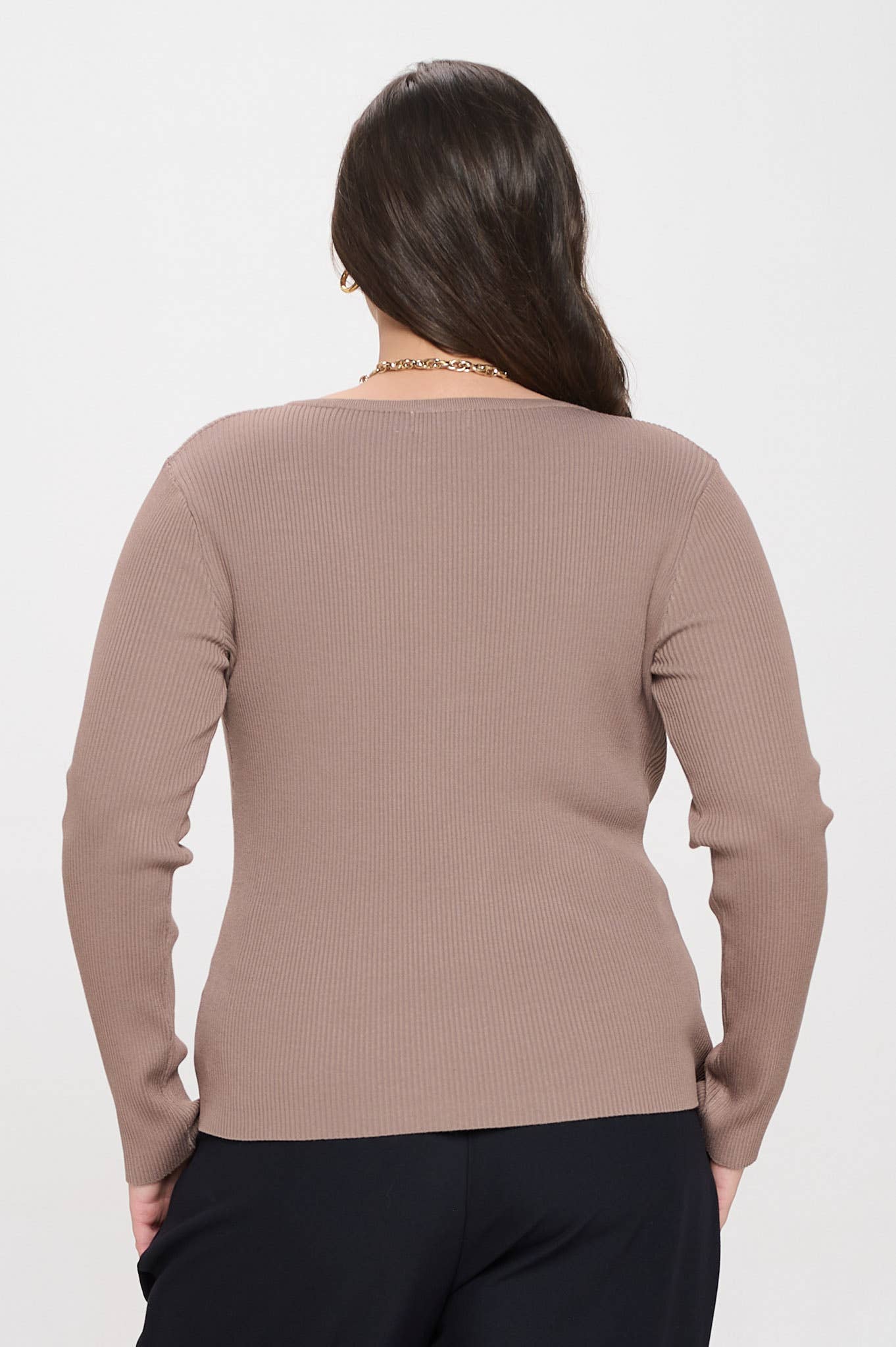 Autumn Henley - Rose & Olivia Boutique