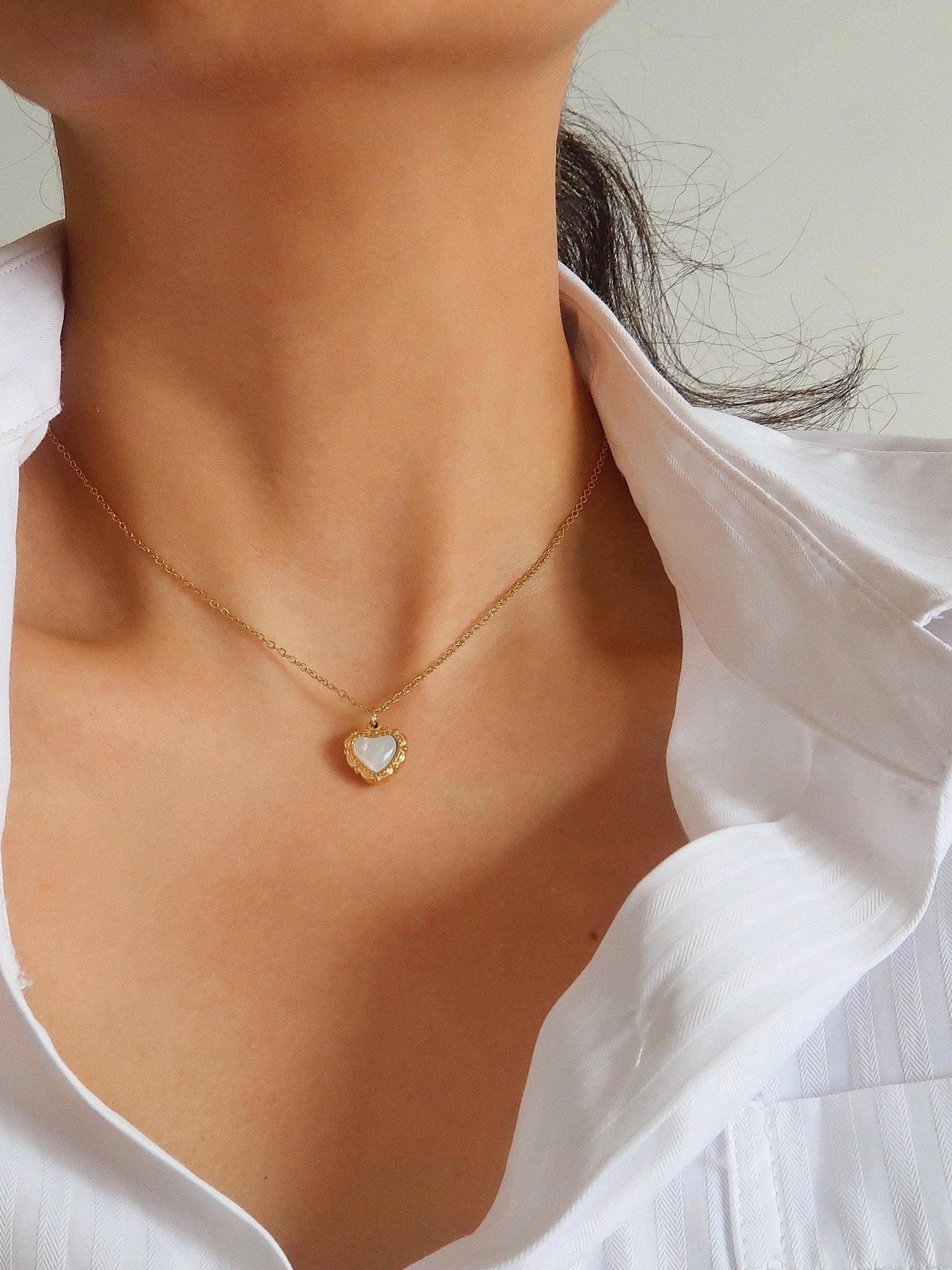 Josie Gold Non - Tarnish Vintage Heart Pendant Necklace - Rose & Olivia Boutique