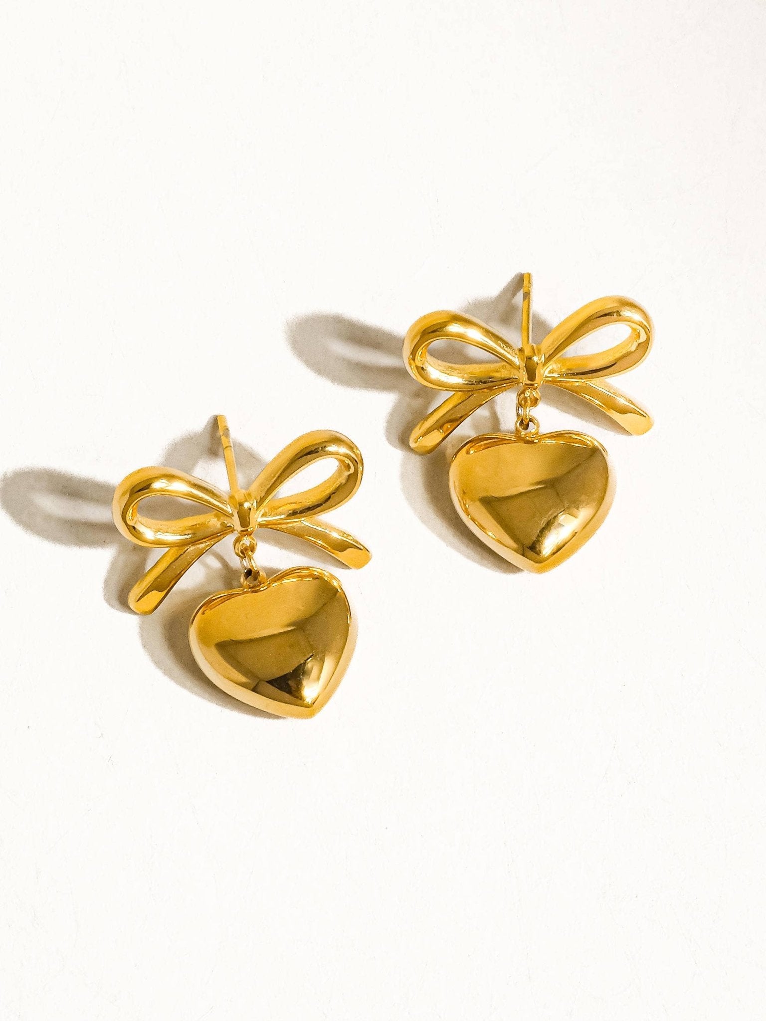Melody 18K Non - Tarnish Dainty Bow Heart Earring - Rose & Olivia Boutique
