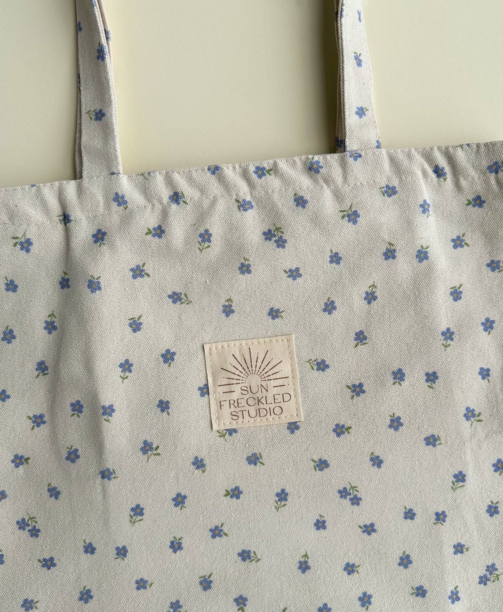 Periwinkle Tote Bag - Rose & Olivia Boutique