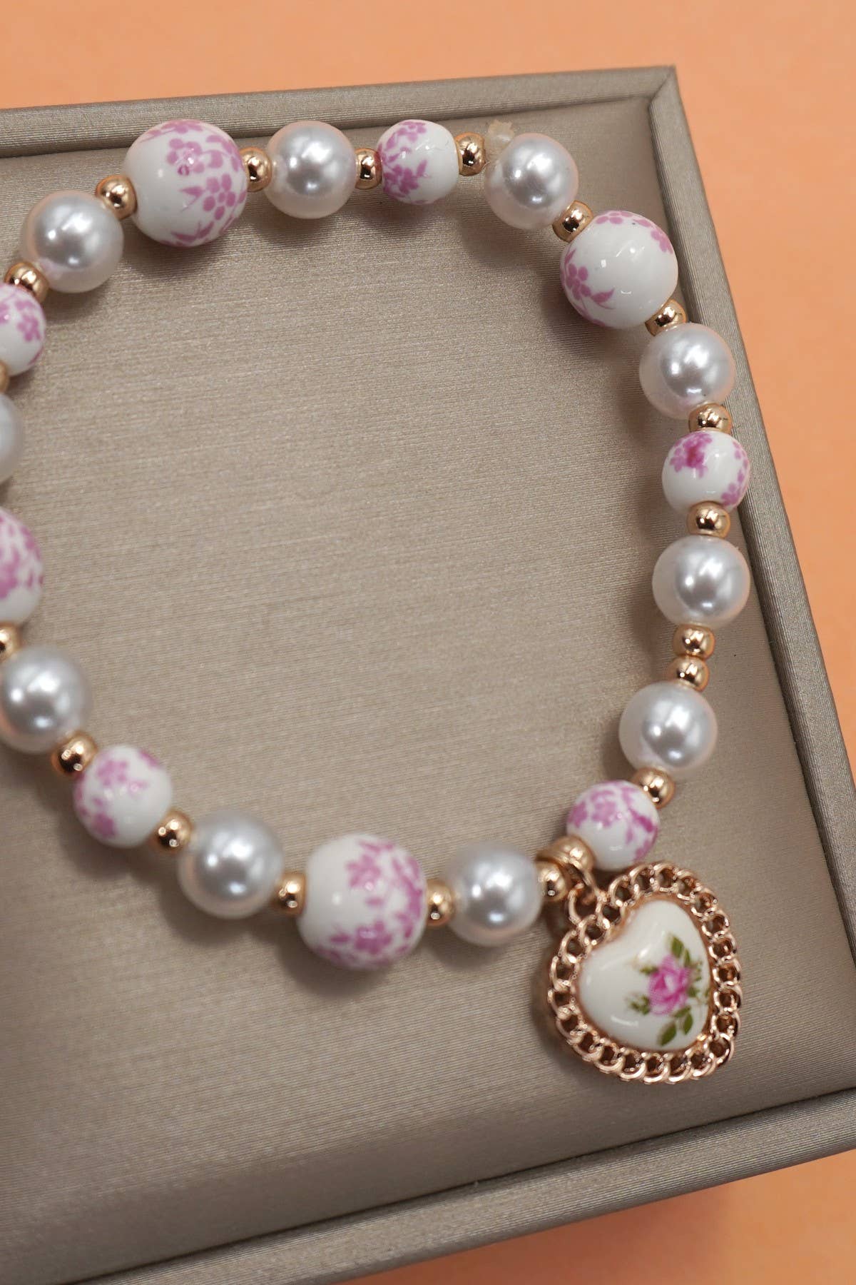 PINK CERAMIC PORCELAIN PEARL MIX HEART BRACELET - Rose & Olivia Boutique