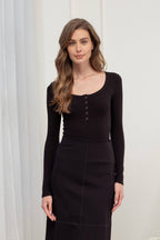 Sophie Henley Top: Black - Rose & Olivia Boutique