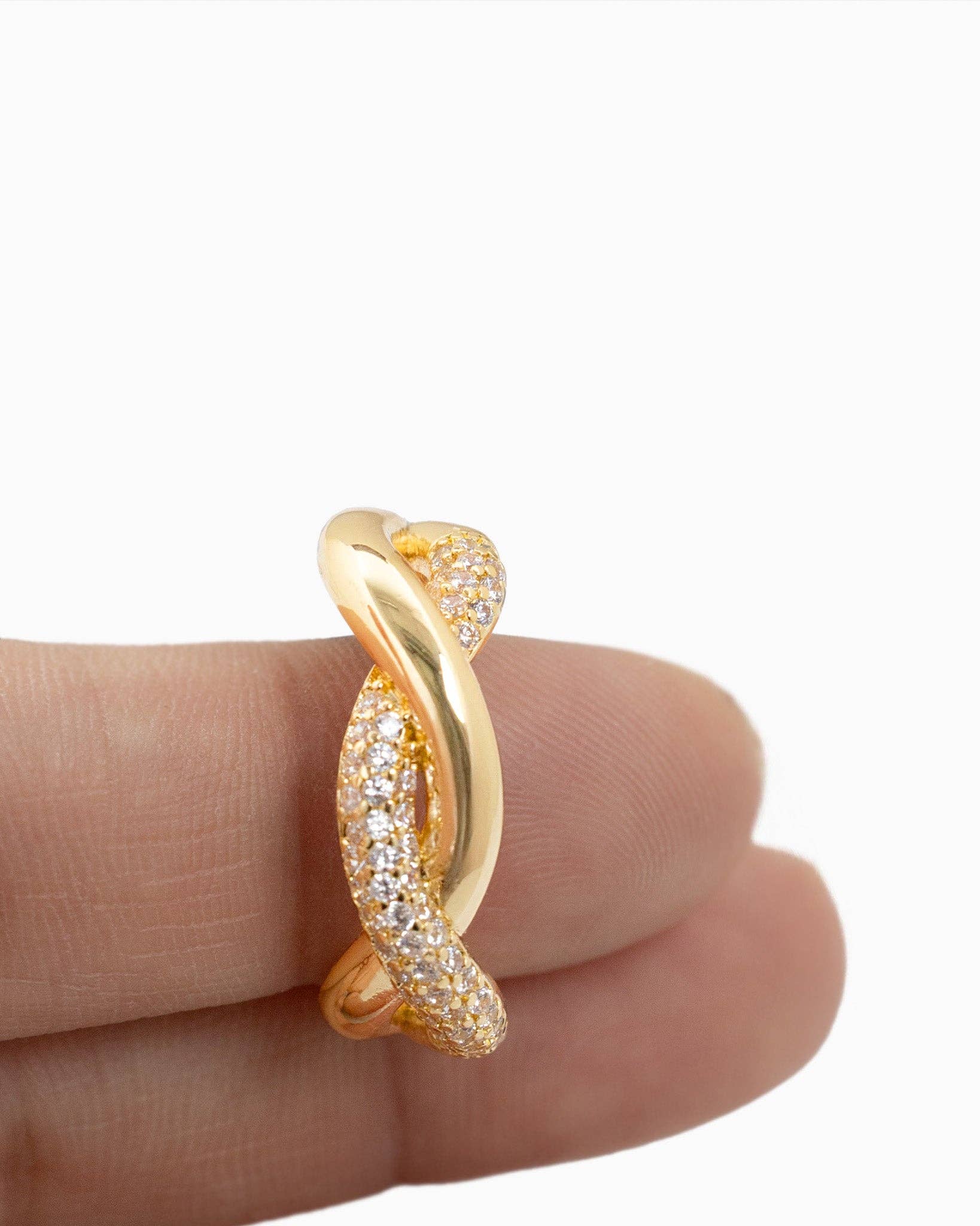Twisted Ring - Rose & Olivia Boutique