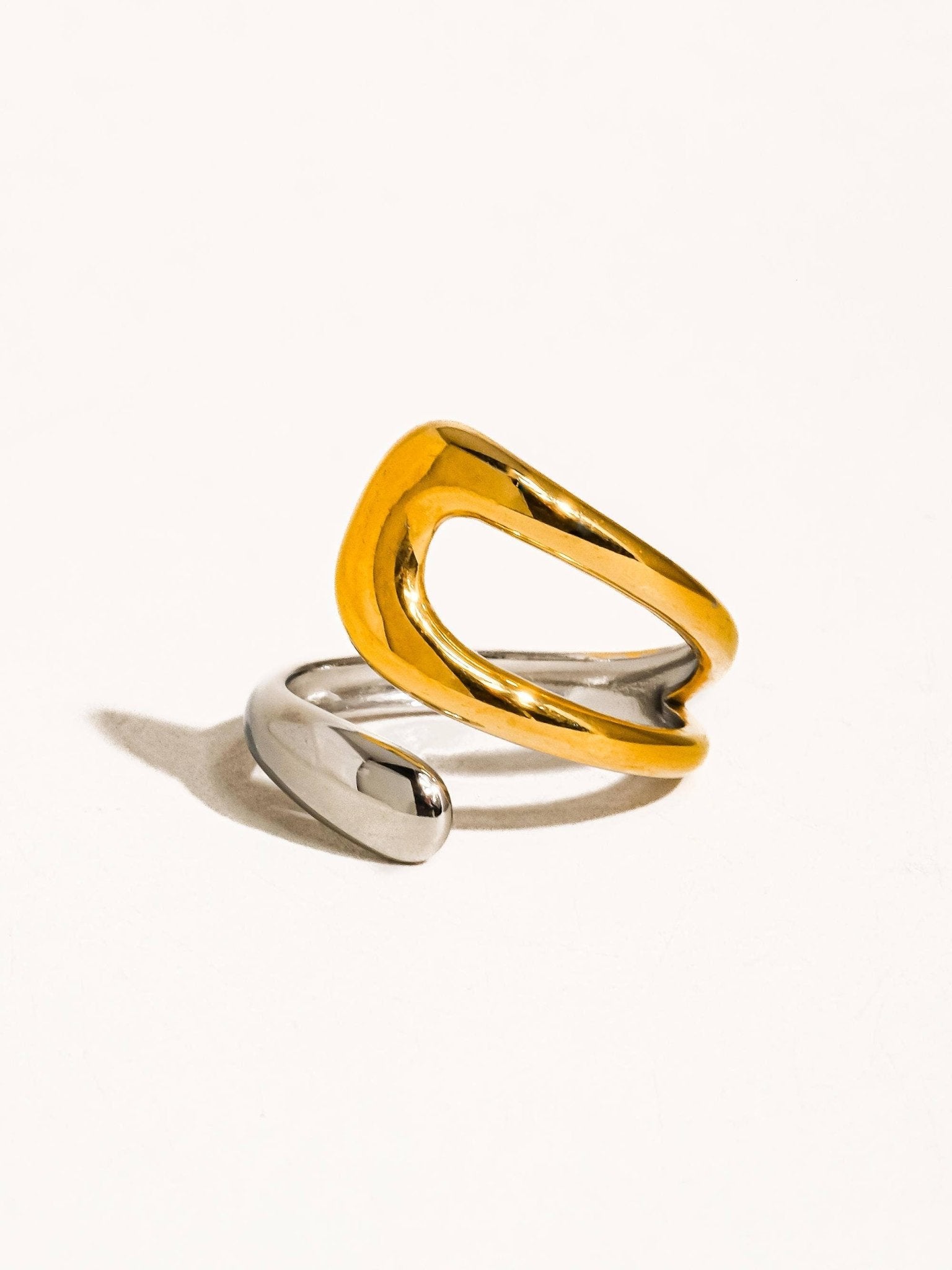 Vill 18K Gold Non - Tarnish Two Toned Ring: Multi - Colored - Rose & Olivia Boutique