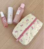 Vintage Flower Pouch - Rose & Olivia Boutique