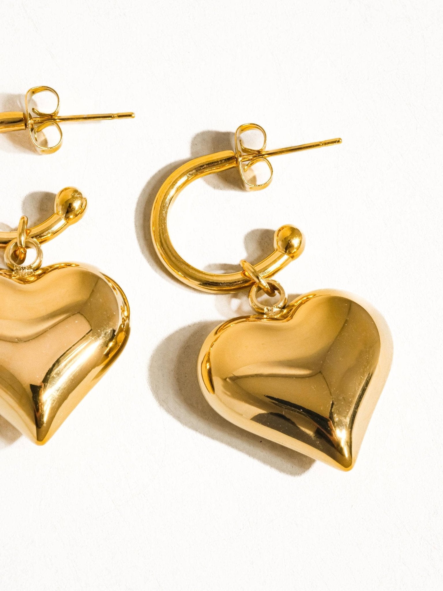 Viona 18K Non - Tarnish Dangle Heart Earring - Rose & Olivia Boutique