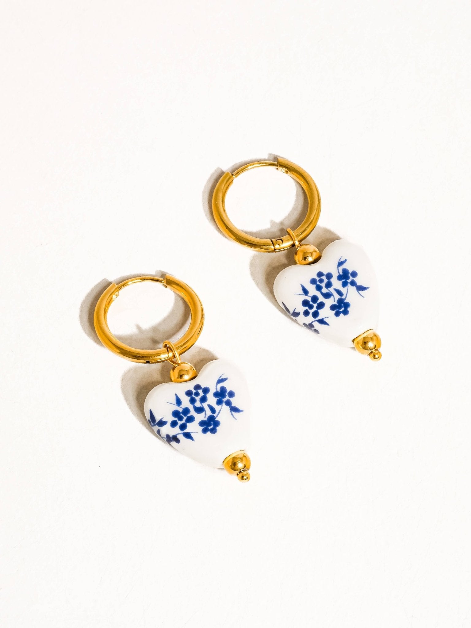 Yun 18K Gold Non - Tarnish Ceramic Floral Heart Earring - Rose & Olivia Boutique