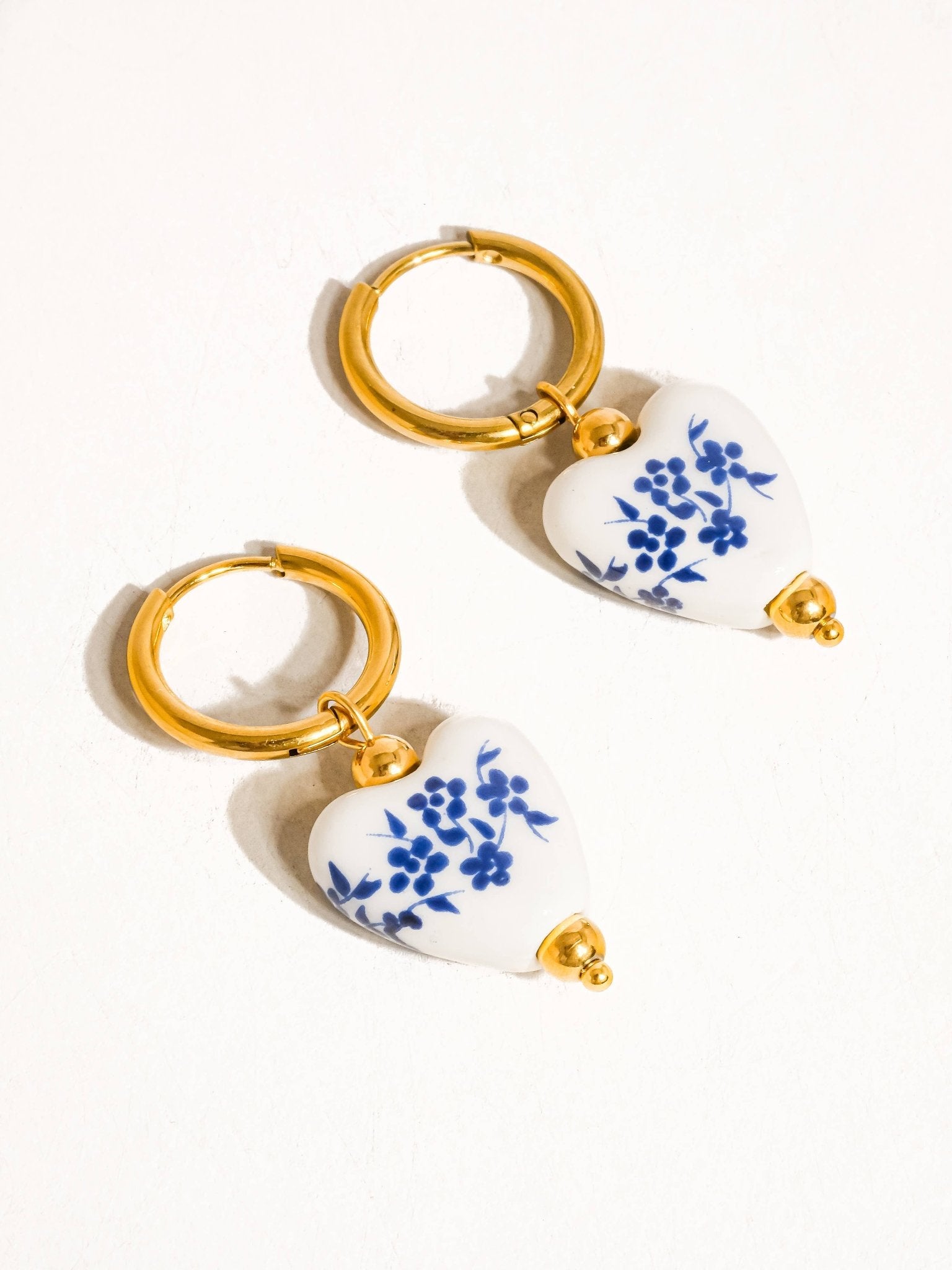 Yun 18K Gold Non - Tarnish Ceramic Floral Heart Earring - Rose & Olivia Boutique