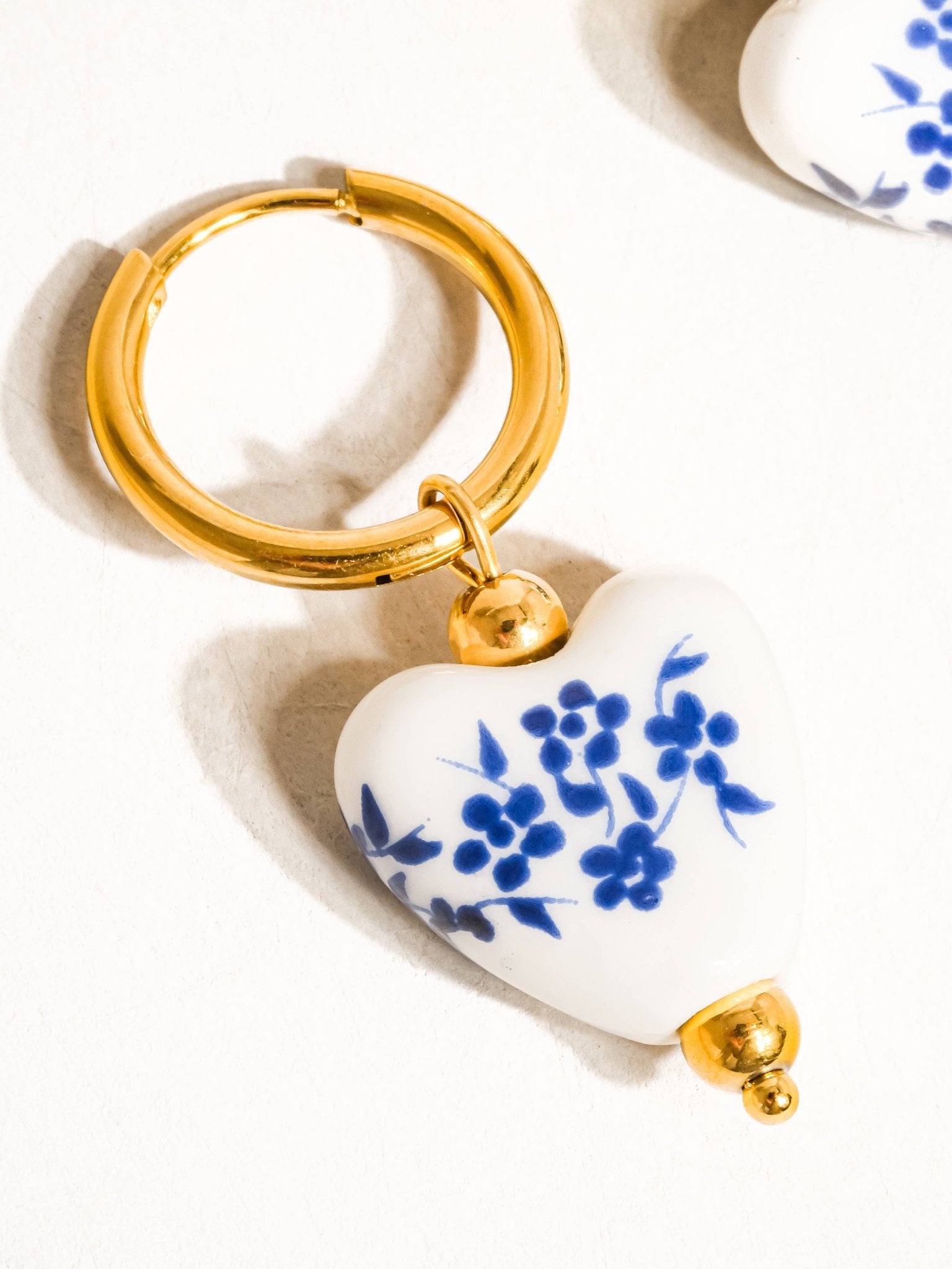 Yun 18K Gold Non - Tarnish Ceramic Floral Heart Earring - Rose & Olivia Boutique